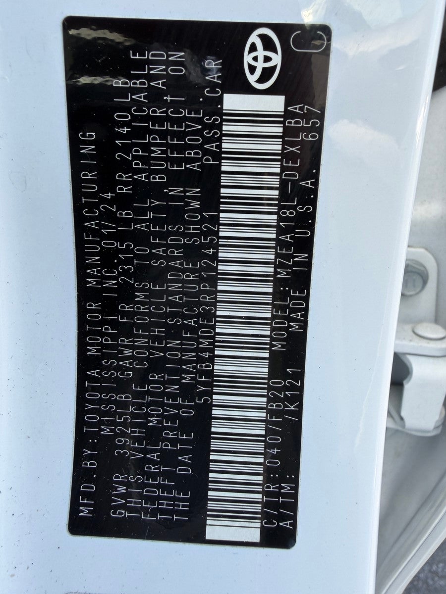 2024 Toyota Corolla LE