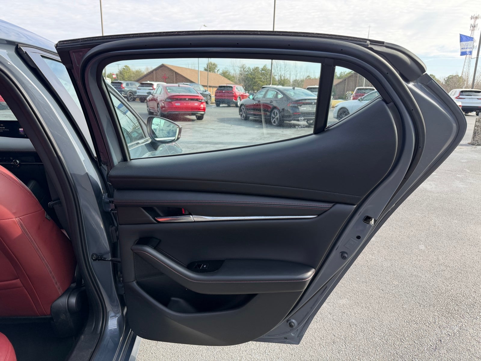 2024 Mazda Mazda3 2.5 S Carbon Edition