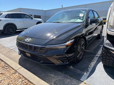 2025 Hyundai Elantra Hybrid Limited