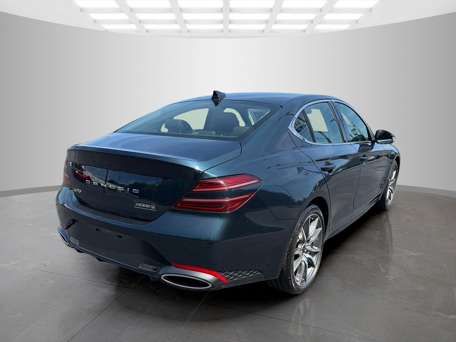 2025 Genesis G70 2.5T