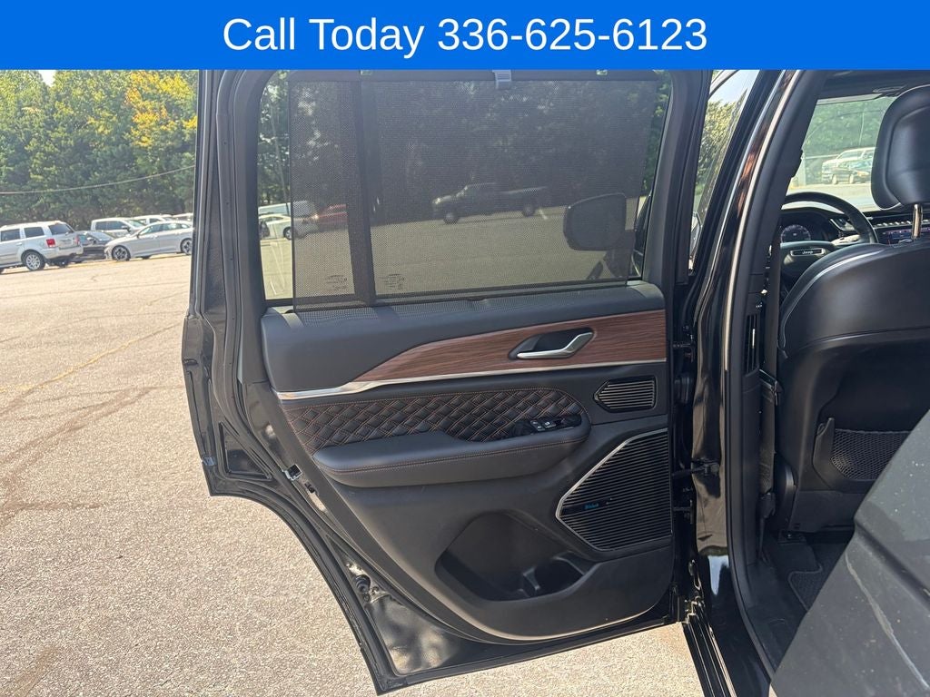 2023 Jeep Grand Cherokee Summit