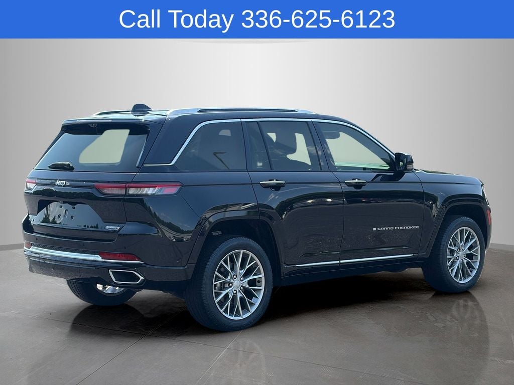2023 Jeep Grand Cherokee Summit