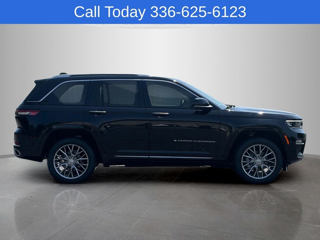 2023 Jeep Grand Cherokee Summit