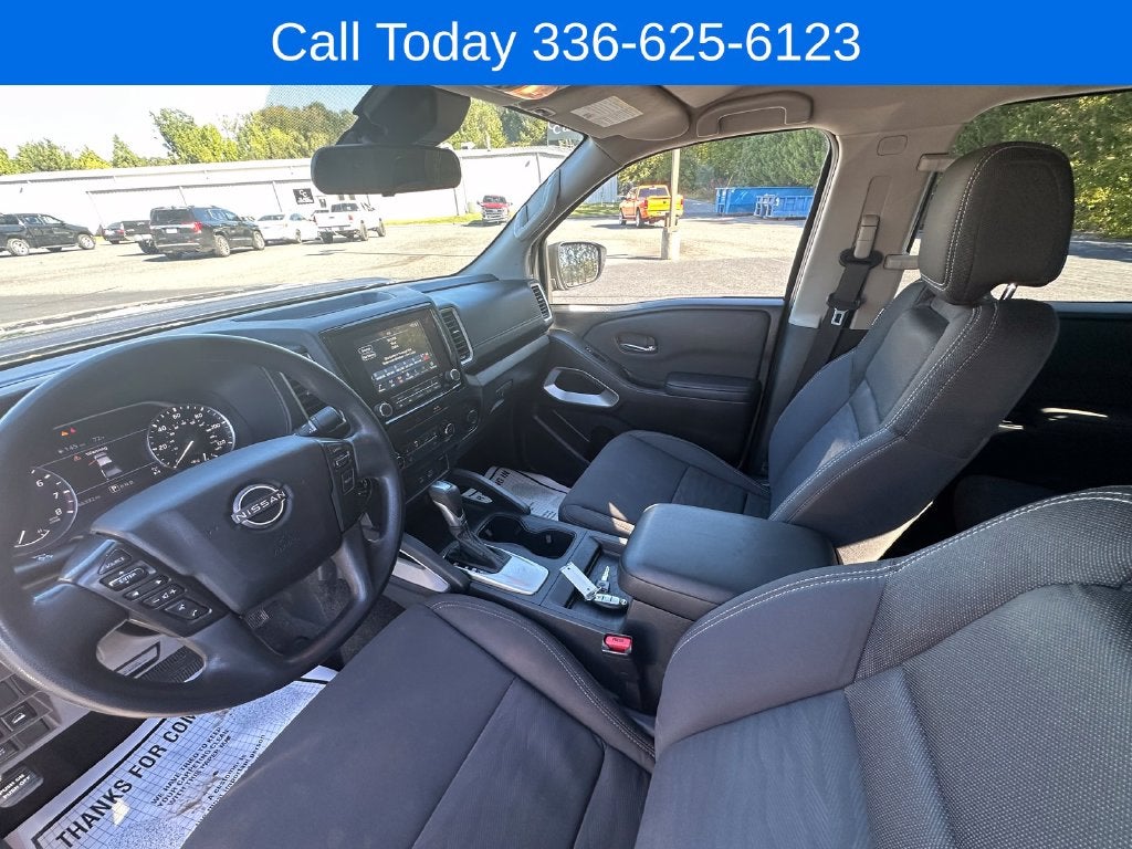 2022 Nissan Frontier SV