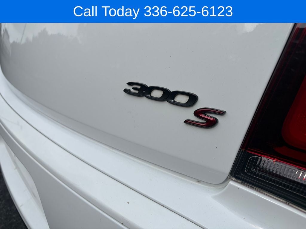 2022 Chrysler 300 S