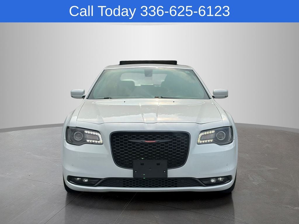 2022 Chrysler 300 S