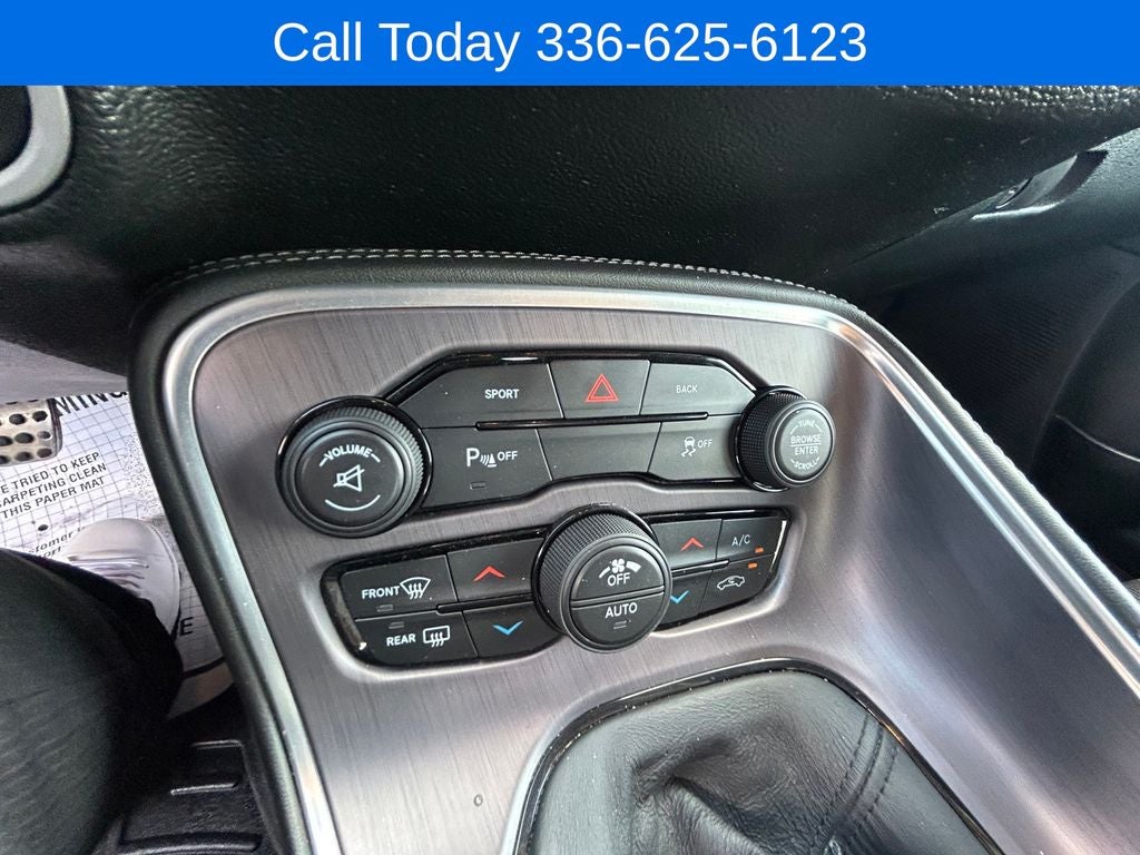 2016 Dodge Challenger R/T Shaker