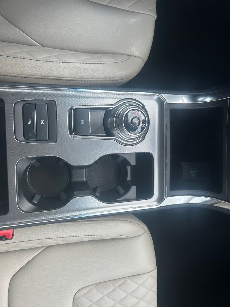 2023 Ford Edge Titanium