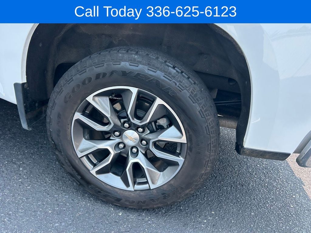 2024 Chevrolet Silverado 1500 LT LT1
