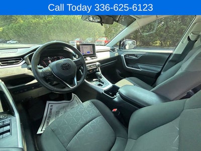 2023 Toyota RAV4 LE