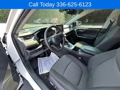 2023 Toyota RAV4 LE
