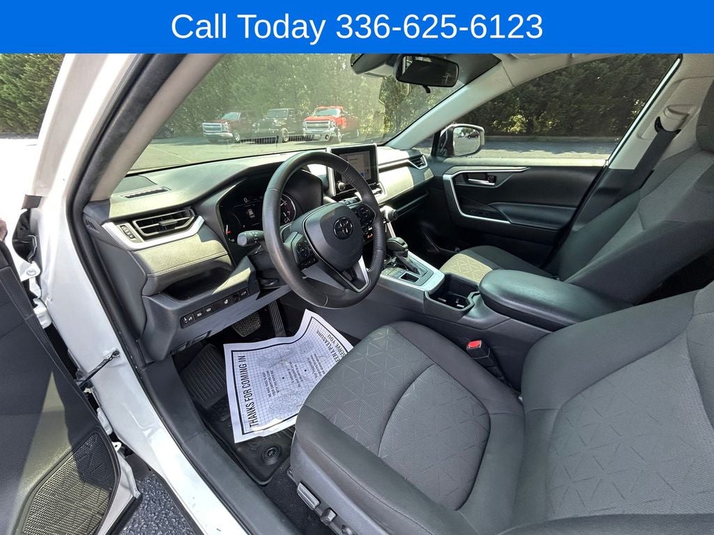 2023 Toyota RAV4 LE