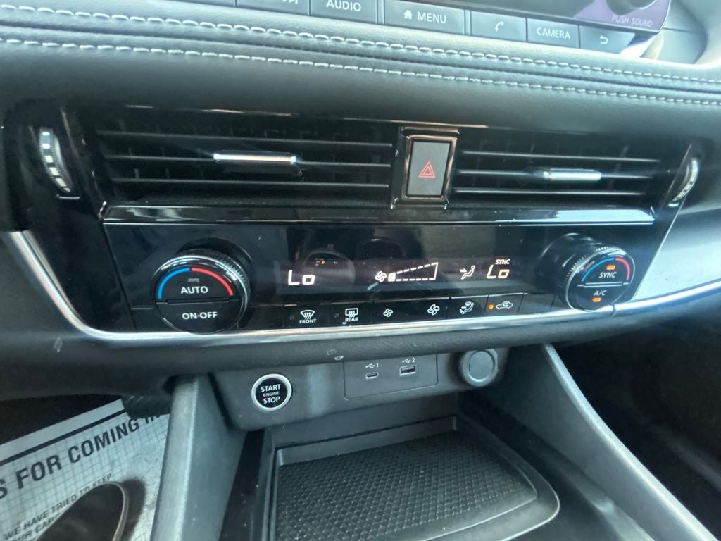 2022 Nissan Rogue SV