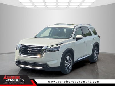 2022 Nissan Pathfinder Platinum