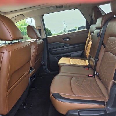 2022 Nissan Pathfinder Platinum