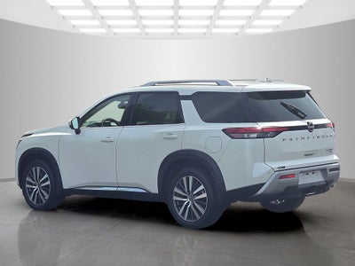 2022 Nissan Pathfinder Platinum