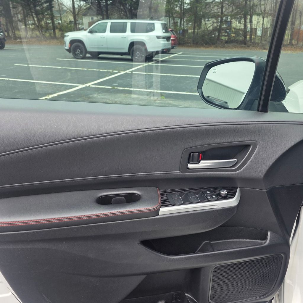 2025 Toyota Sienna XSE 7 Passenger