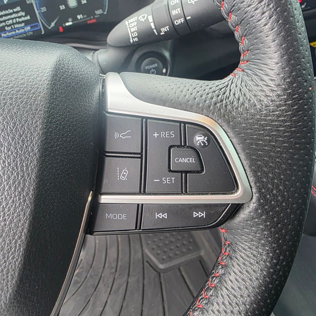 2025 Toyota Sienna XSE 7 Passenger