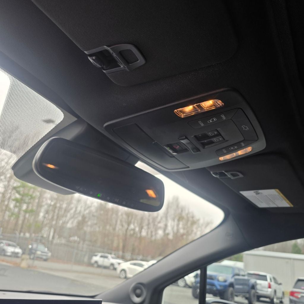 2025 Toyota Sienna XSE 7 Passenger