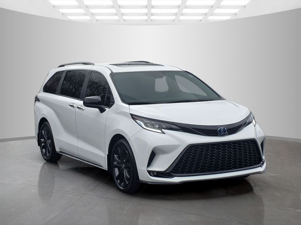 2025 Toyota Sienna XSE 7 Passenger