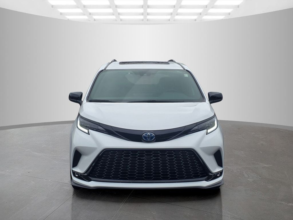 2025 Toyota Sienna XSE 7 Passenger