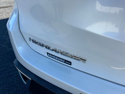 2018 Toyota Highlander Base