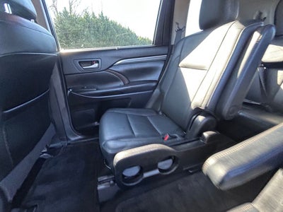 2018 Toyota Highlander Base