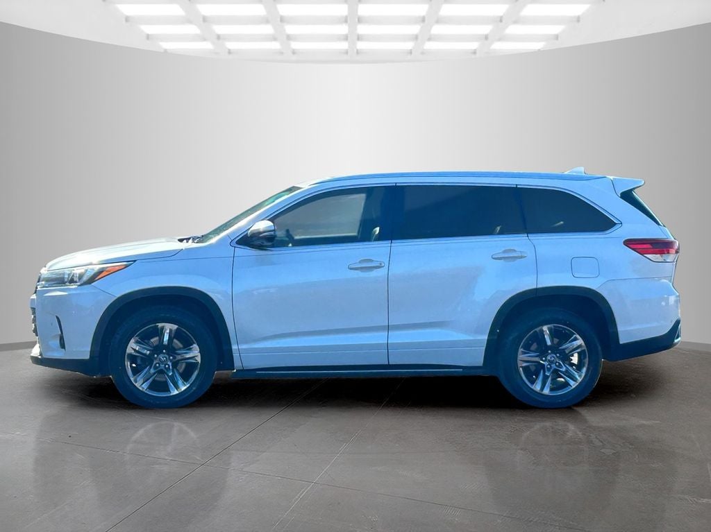 2018 Toyota Highlander Base
