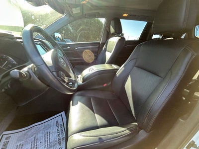 2018 Toyota Highlander Base