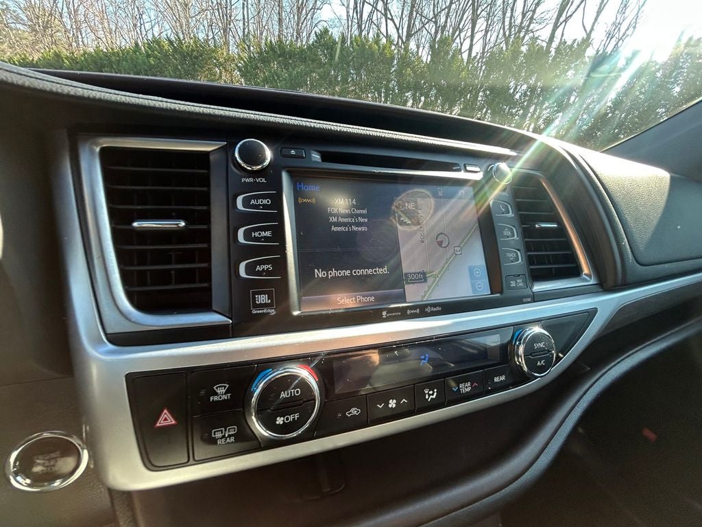 2018 Toyota Highlander Base