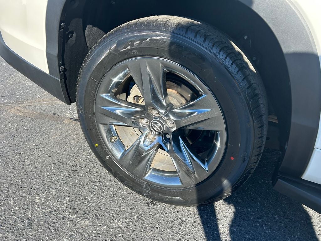 2018 Toyota Highlander Base